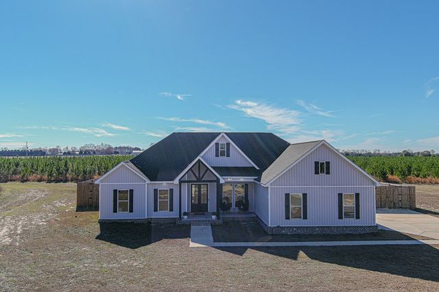 1960 E 134, Headland, AL 36345