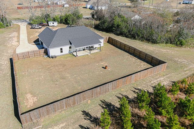 1960 E 134, Headland, AL 36345