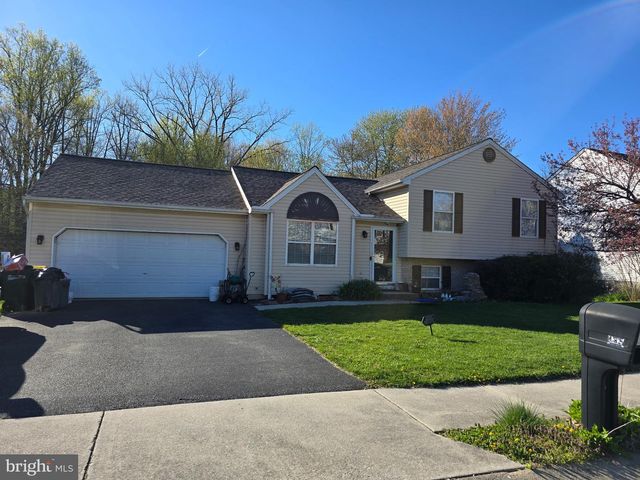 485 CROSSING WAY, Manchester, PA 17345