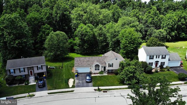 485 CROSSING WAY, Manchester, PA 17345