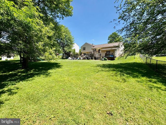485 CROSSING WAY, Manchester, PA 17345