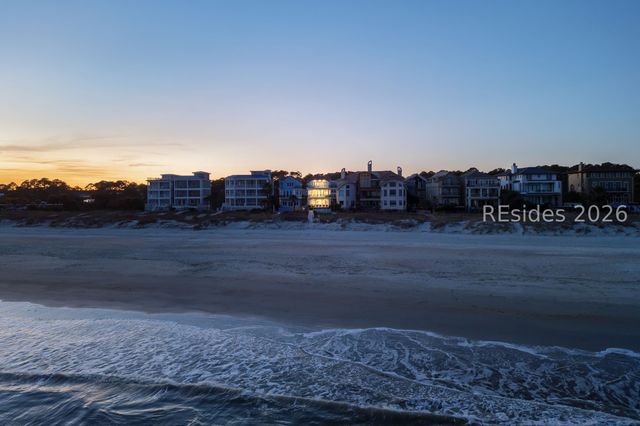 16 Whelk St, Hilton Head Island, SC 29928