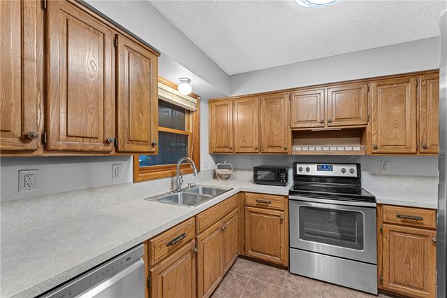 44 Abingdon Lane, Bella Vista, AR 72715