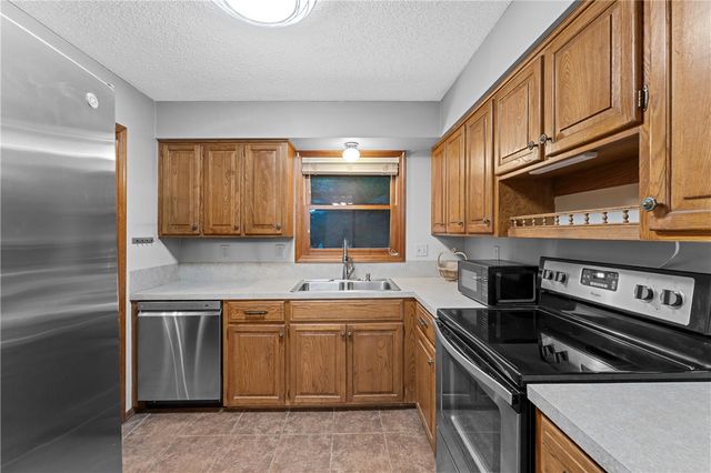 44 Abingdon Lane, Bella Vista, AR 72715