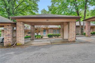 44 Abingdon Lane, Bella Vista, AR 72715