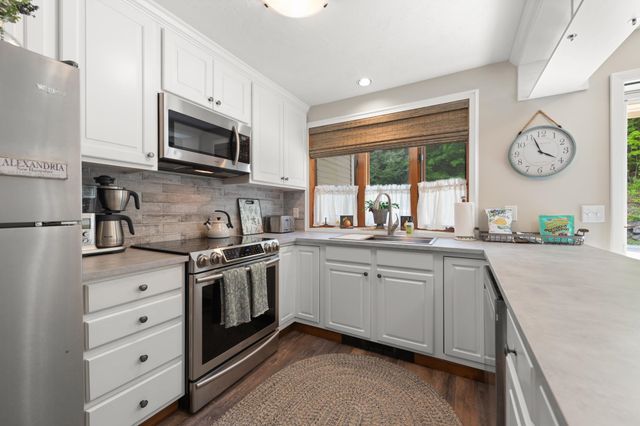 21 Village West Dr Unit 15, Alexandria, NH 03222