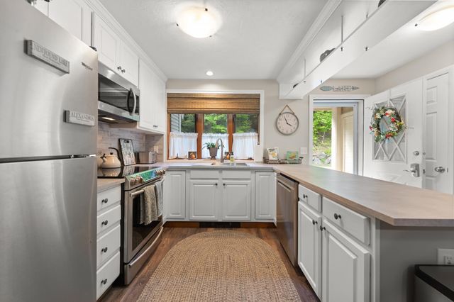 21 Village West Dr Unit 15, Alexandria, NH 03222