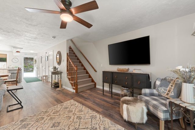 21 Village West Dr Unit 15, Alexandria, NH 03222