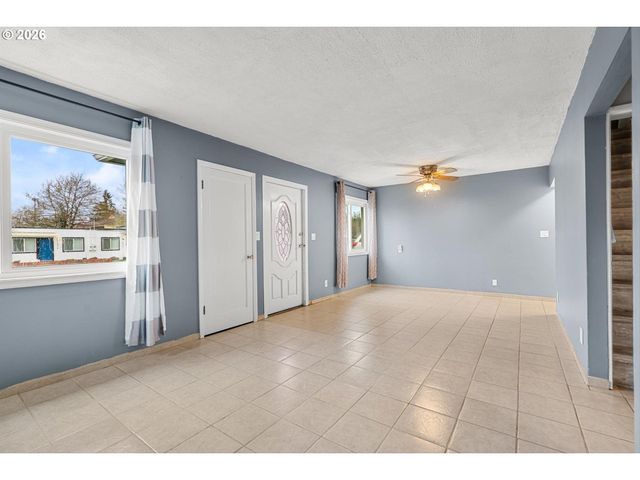 12317 Se TIBBETTS St, Portland, OR 97236