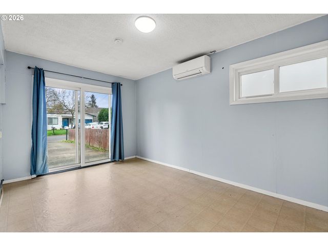 12317 Se TIBBETTS St, Portland, OR 97236