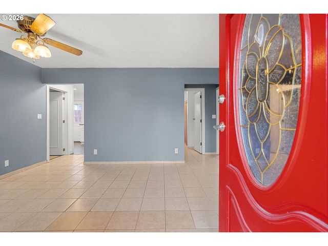 12317 Se TIBBETTS St, Portland, OR 97236