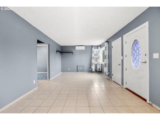 12317 Se TIBBETTS St, Portland, OR 97236