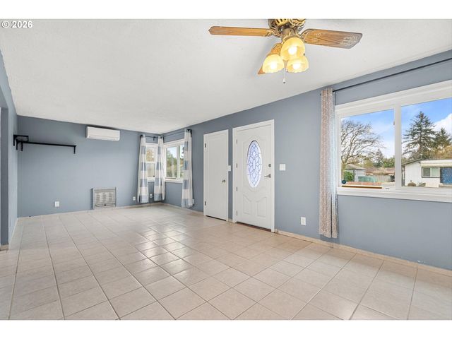 12317 Se TIBBETTS St, Portland, OR 97236