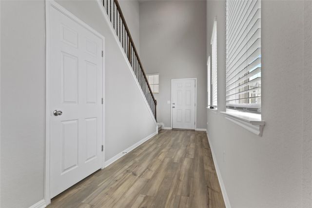 180 Macarthur DR, Leander, TX 78641