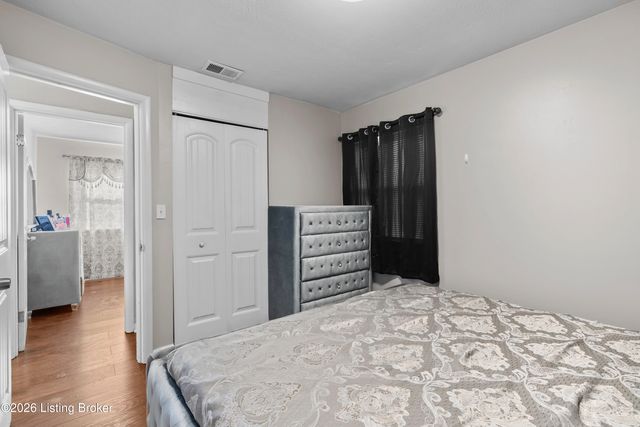 4423 Campobello St, Louisville, KY 40213