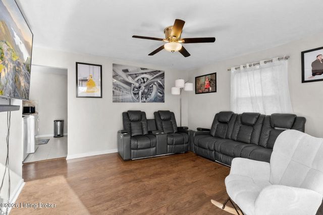 4423 Campobello St, Louisville, KY 40213