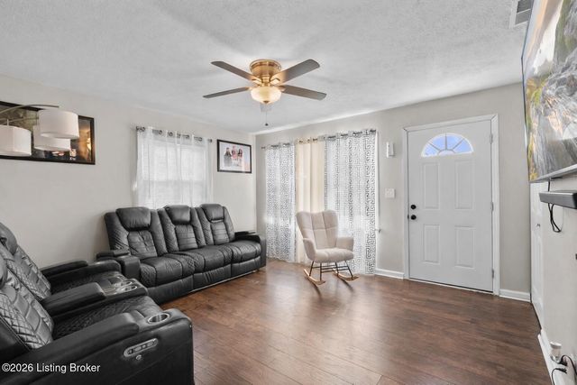 4423 Campobello St, Louisville, KY 40213