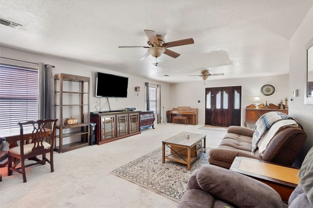 101 Frazier Oaks Road, Pottsboro, TX 75076