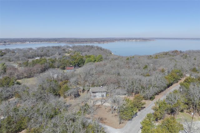 101 Frazier Oaks Road, Pottsboro, TX 75076