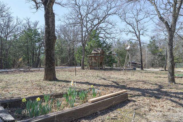 101 Frazier Oaks Road, Pottsboro, TX 75076