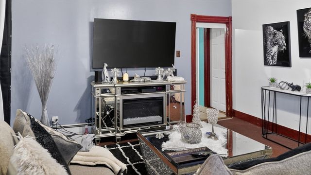 264 Weld St, New Bedford, MA 02740