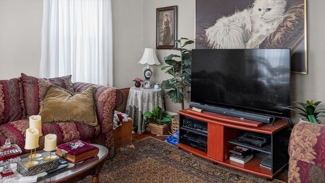 264 Weld St, New Bedford, MA 02740