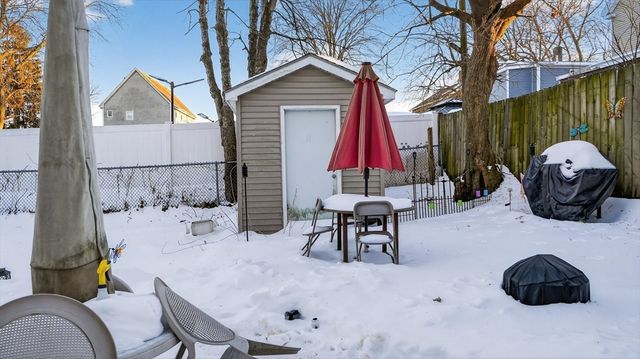 264 Weld St, New Bedford, MA 02740