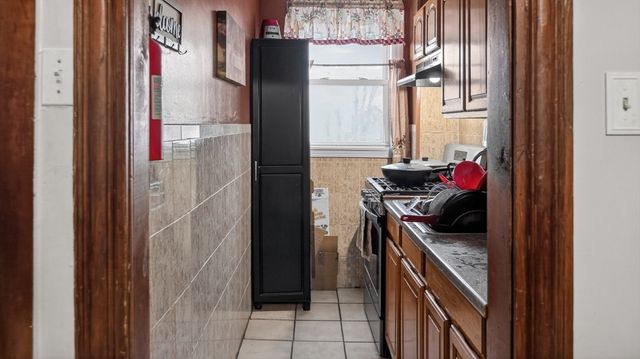 264 Weld St, New Bedford, MA 02740