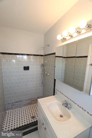 10932 FAIRCHESTER DR, Fairfax, VA 22030