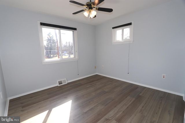 10932 FAIRCHESTER DR, Fairfax, VA 22030