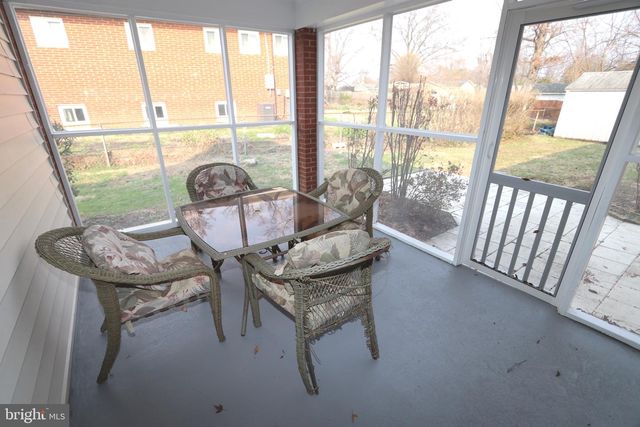 10932 FAIRCHESTER DR, Fairfax, VA 22030