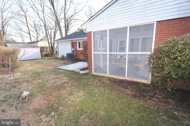 10932 FAIRCHESTER DR, Fairfax, VA 22030