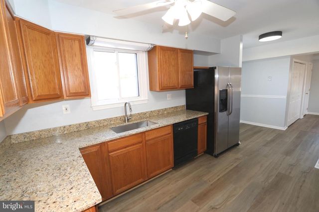 10932 FAIRCHESTER DR, Fairfax, VA 22030