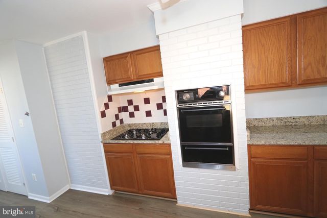 10932 FAIRCHESTER DR, Fairfax, VA 22030