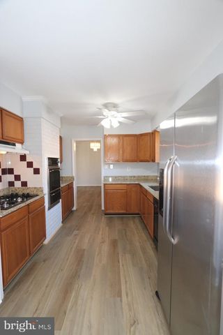 10932 FAIRCHESTER DR, Fairfax, VA 22030