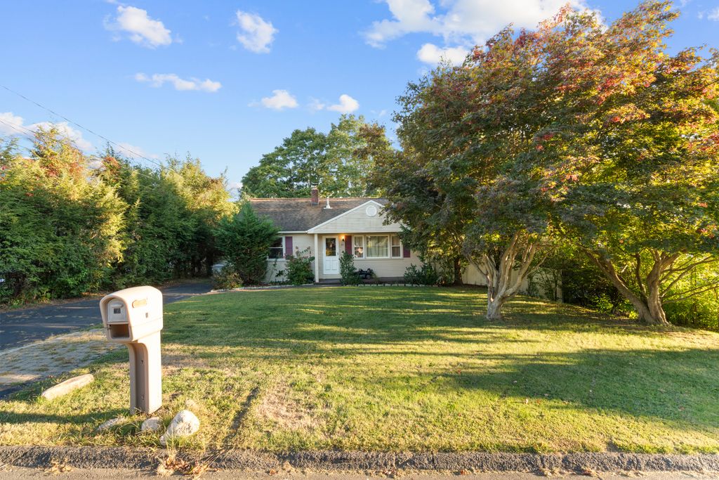 26 Martin Road, Bristol, CT 06010