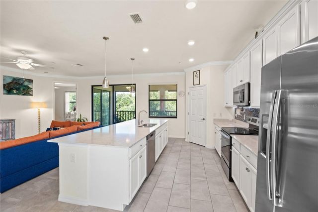12460 GHIBERTI CIRCLE 202, Venice, FL 34293
