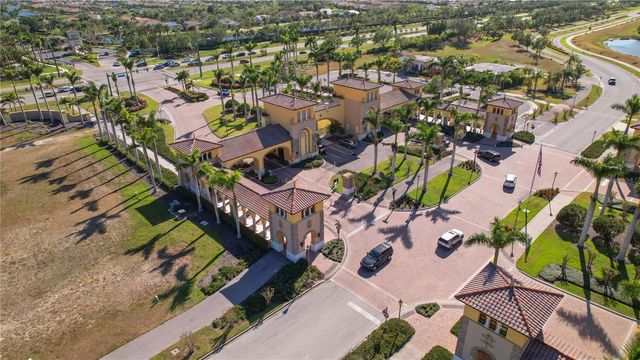 12460 GHIBERTI CIRCLE 202, Venice, FL 34293
