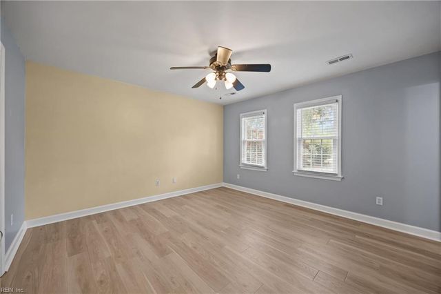 120 Cove RD, Newport News, VA 23608