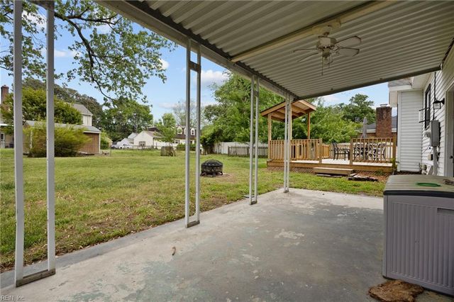 120 Cove RD, Newport News, VA 23608