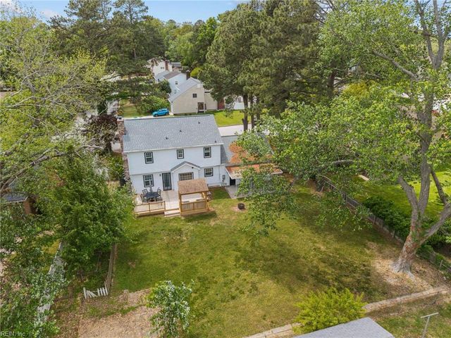 120 Cove RD, Newport News, VA 23608