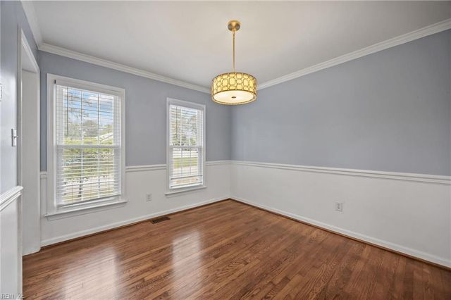 120 Cove RD, Newport News, VA 23608