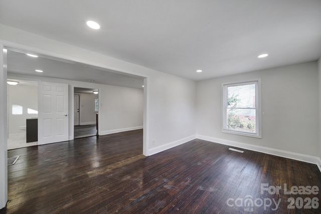 2958 Reid Avenue, Charlotte, NC 28208
