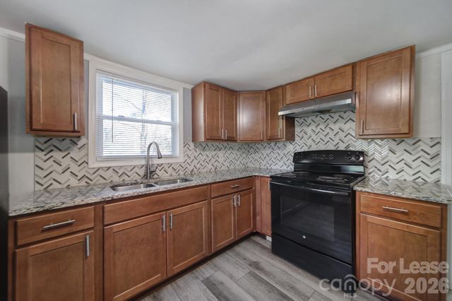 2958 Reid Avenue, Charlotte, NC 28208
