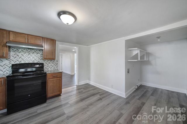 2958 Reid Avenue, Charlotte, NC 28208