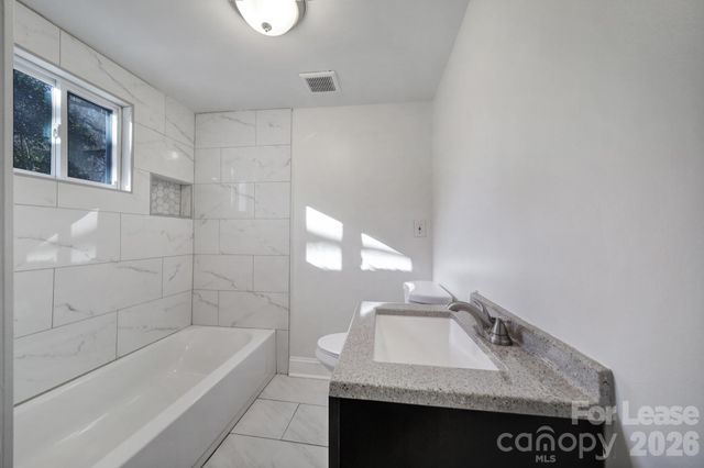 2958 Reid Avenue, Charlotte, NC 28208