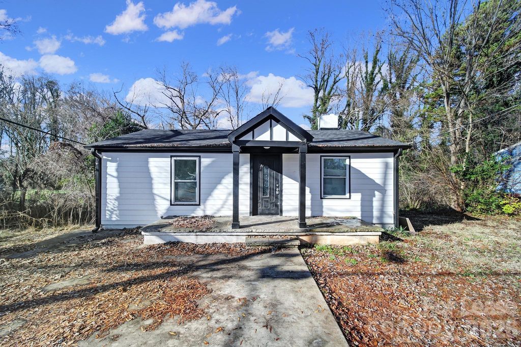 2958 Reid Avenue, Charlotte, NC 28208