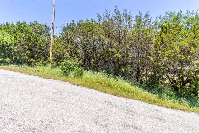 2718 N Mountain View Road, Granbury, TX 76048