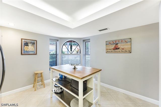 611 Serendipity DR 611, Naples, FL 34108