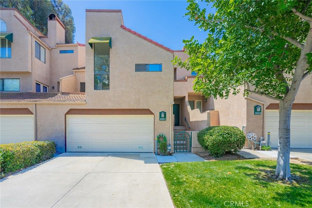 Image 1 of property listing at 3050 La Paz Ln C, Diamond Bar, CA 91765
